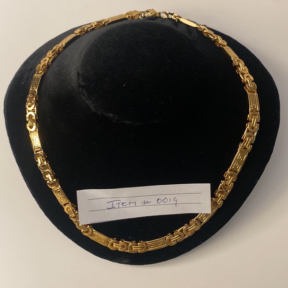 Men’s Chunky Flat Paperback Stainless Steel Gold Plated Necklace - Picture 5 of 6